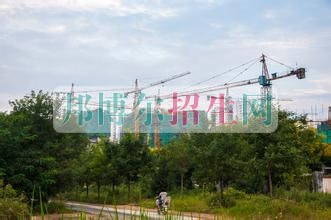 四川省建筑技工學(xué)校2016年報名條件、招生對象