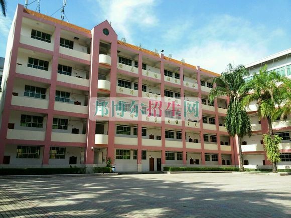 西雙版納職業(yè)技術(shù)學院網(wǎng)站網(wǎng)址