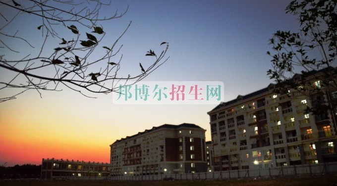 上海中僑職業(yè)技術(shù)學(xué)院2016年招生簡(jiǎn)章