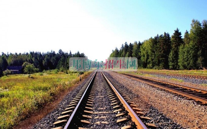 初中畢業(yè)可以去學(xué)鐵路專(zhuān)業(yè)嗎