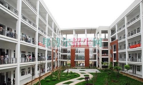 廈門軟件職業(yè)技術(shù)學院是幾專