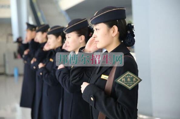 女生學(xué)鐵路專(zhuān)業(yè)怎么樣