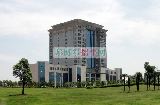 中專(zhuān)怎么讀全日制大專(zhuān)