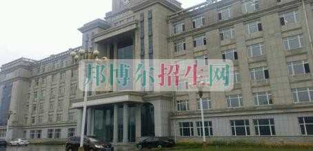 黑龍江信息技術(shù)職業(yè)學(xué)院招生辦聯(lián)系電話