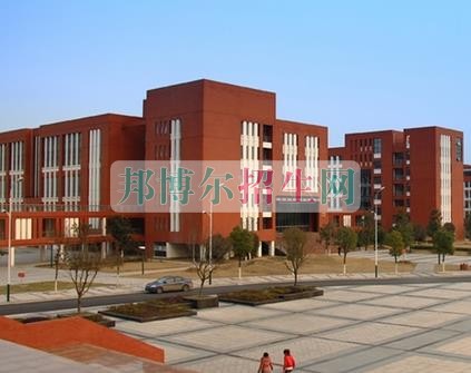 江蘇農(nóng)牧科技職業(yè)學院是幾專