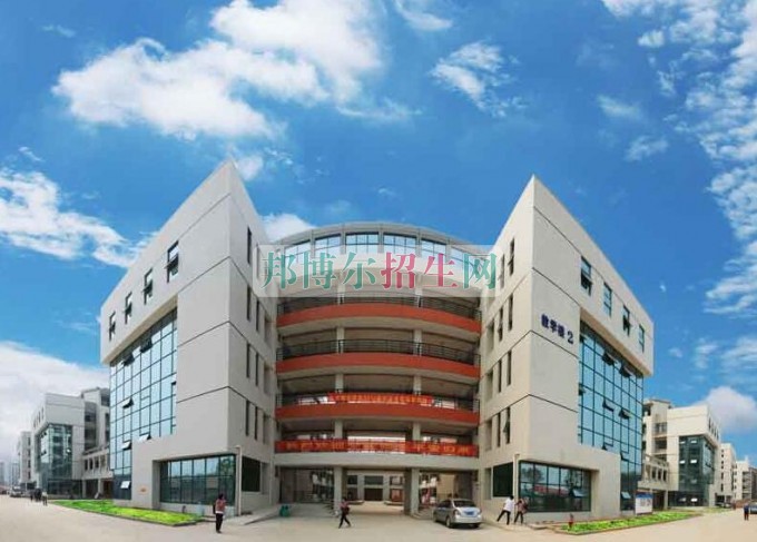 好點的鐵道運(yùn)輸學(xué)校