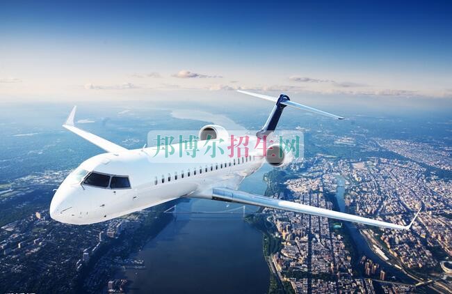 女生適合航空服務嗎