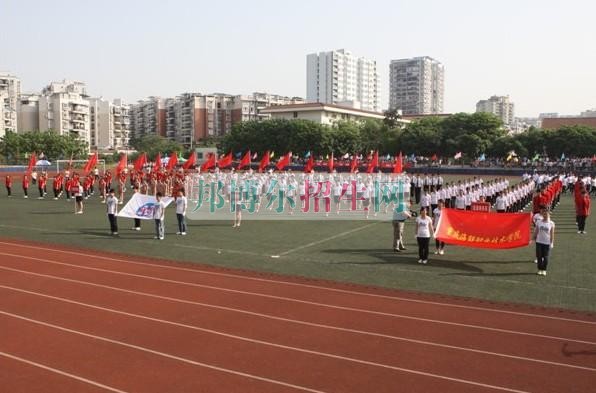 航空服務讀幾年