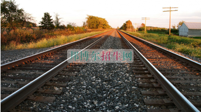 初中畢業(yè)可以學(xué)鐵道工程技術(shù)專(zhuān)業(yè)嗎