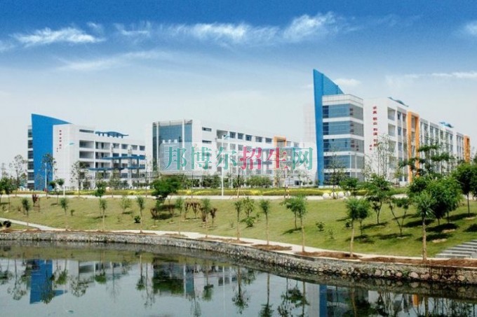 好一點(diǎn)的海乘海員學(xué)校