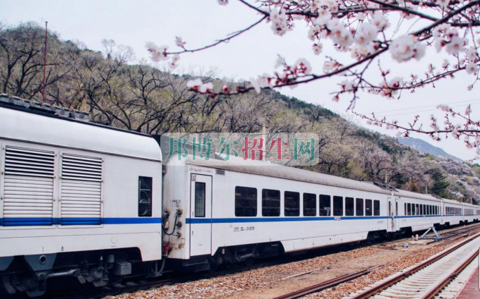 哪個(gè)大專學(xué)校鐵道工程技術(shù)專業(yè)好