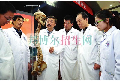 初中畢業(yè)可以去學臨床醫(yī)學嗎