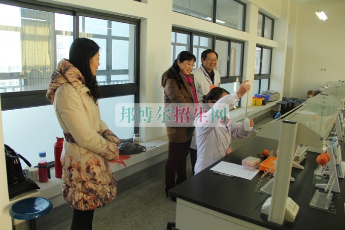 醫(yī)學檢驗專業(yè)學校招生要求