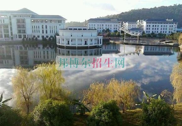 中?？祻?fù)治療可以考大專嗎