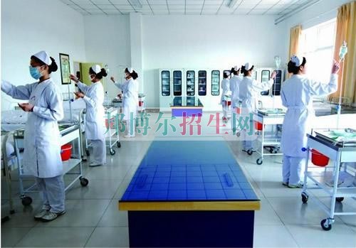 成都高級護理學(xué)校招生要求