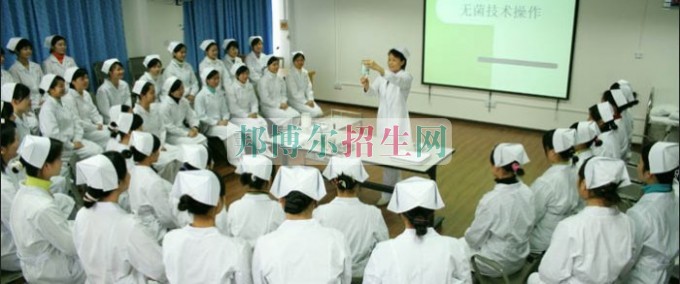 成都大專學(xué)校有哪些有涉外護(hù)理