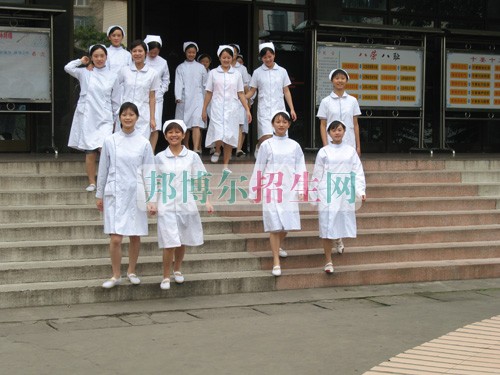 成都哪些大學(xué)有涉外護(hù)理大專(zhuān)