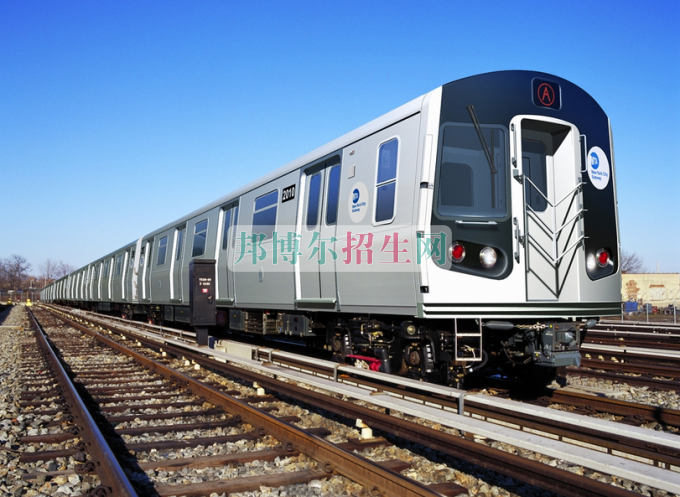 成都鐵道工程技術學校報名條件