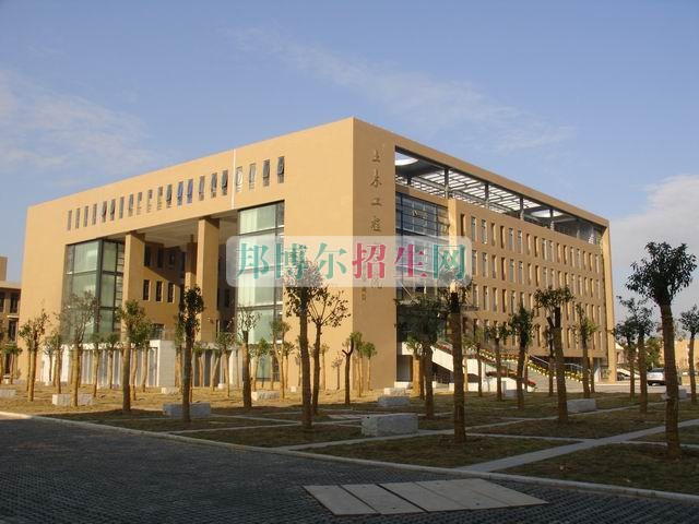 成都土木工程大專(zhuān)好的學(xué)校