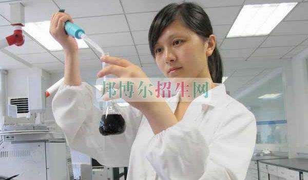 成都哪個醫(yī)學檢驗學校最好