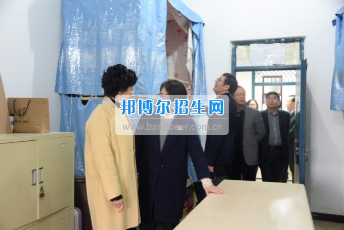 市委常委、宣傳部長潘梅到川南幼兒師范高等?？茖W(xué)校調(diào)研思想政治工作