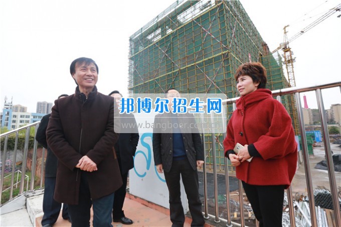 省體育局蔣顯倫副局長一行到川北幼兒師范高等?？茖W校調研