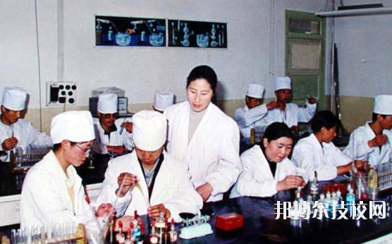 甘南州衛(wèi)生學(xué)校2020年學(xué)費、收費多少