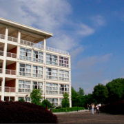 江西醫(yī)藥學校