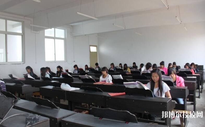 貴州興仁民族職業(yè)技術(shù)學校2020年學費、收費多少