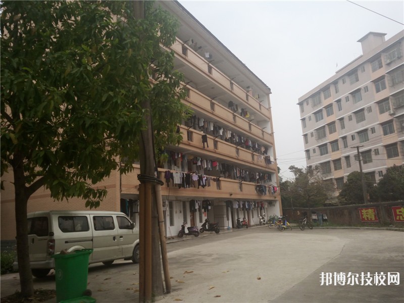 南寧工貿(mào)職業(yè)技術(shù)學校地址在哪里