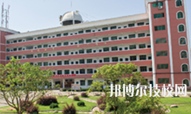 江西新能源技工學(xué)校2020年報名條件、招生要求、招生對象