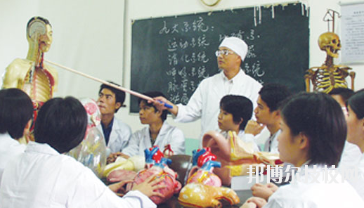 貴港市衛(wèi)生學(xué)校2020年招生辦聯(lián)系電話