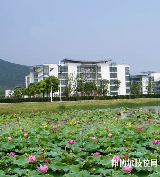 蘇州建設(shè)交通高等職業(yè)技術(shù)學(xué)校怎么樣、好不好