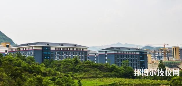 貴州經(jīng)貿(mào)職業(yè)學(xué)校2020年報(bào)名條件、招生要求、招生對(duì)象