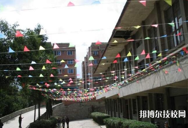 畢節(jié)財貿(mào)學校網(wǎng)站網(wǎng)址