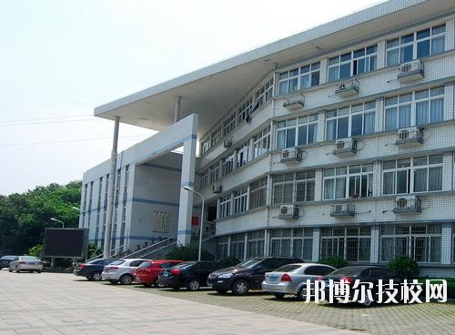 鄞州職業(yè)高級中學2020年報名條件、招生要求、招生對象