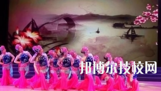 華亭職業(yè)教育中心2020年報名條件、招生要求、招生對象