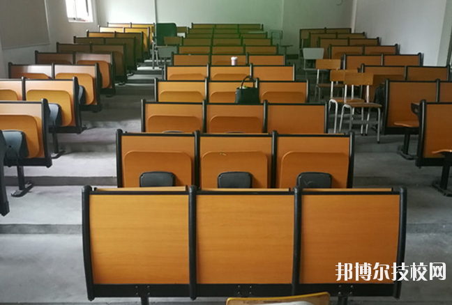 梅州梅鐵職業(yè)技術學校2020年報名條件、招生要求、招生對象