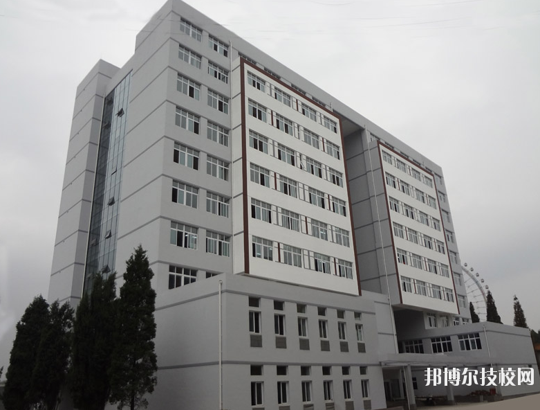 貴陽(yáng)白云職業(yè)技術(shù)學(xué)校2020年報(bào)名條件、招生要求、招生對(duì)象