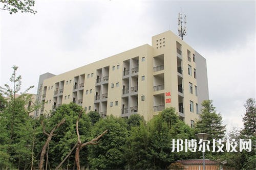 天府成人中等專業(yè)學校2020年報名條件、招生要求、招生對象