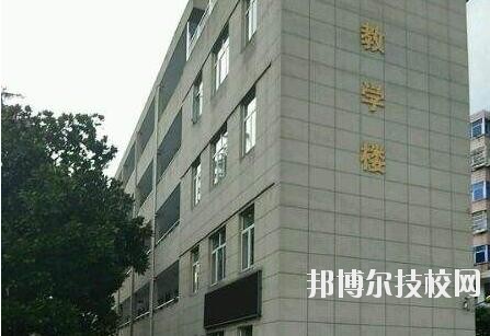 富陽技工學校2020年招生辦聯(lián)系電話