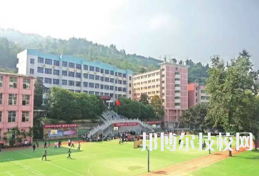 重慶武隆區(qū)職業(yè)教育中心怎么樣、好不好