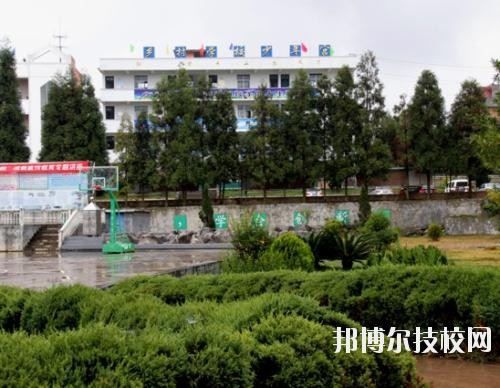 貞豐職業(yè)技術(shù)學(xué)校2020年報名條件、招生要求、招生對象