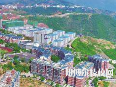 重慶巫山師范學校2020年報名條件、招生要求、招生對象