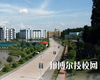 重慶益民技工學(xué)校2020年報(bào)名條件、招生要求、招生對(duì)象