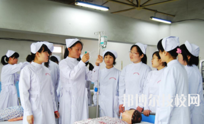 重慶藥劑學(xué)校2020年報名條件、招生要求、招生對象