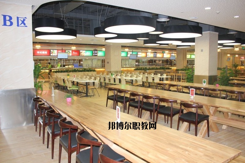 仙桃理工中等專(zhuān)業(yè)學(xué)校2020年宿舍條件