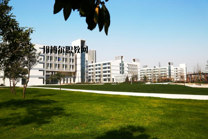 江蘇商貿(mào)職業(yè)學(xué)院怎么樣、好不好