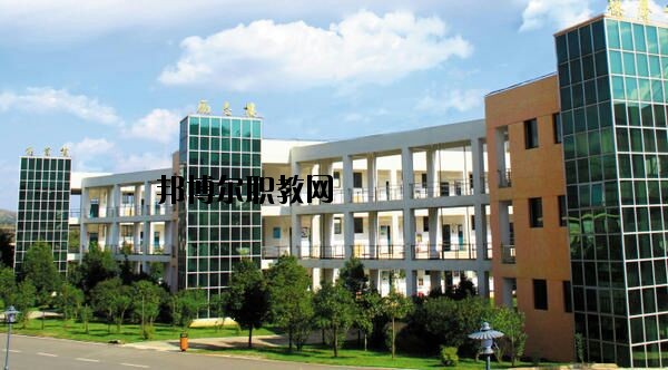 昆明機(jī)電工程學(xué)校2020年報名條件、招生要求、招生對象