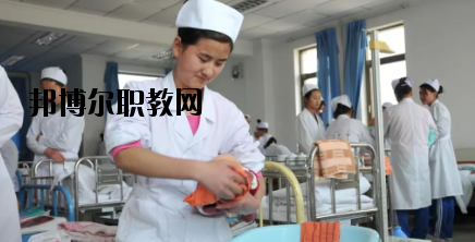 慶陽(yáng)衛(wèi)生學(xué)校2020年報(bào)名條件、招生要求、招生對(duì)象